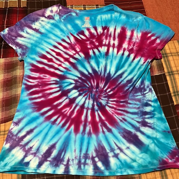 Women’s tie dyed tee - Picture 2 of 4